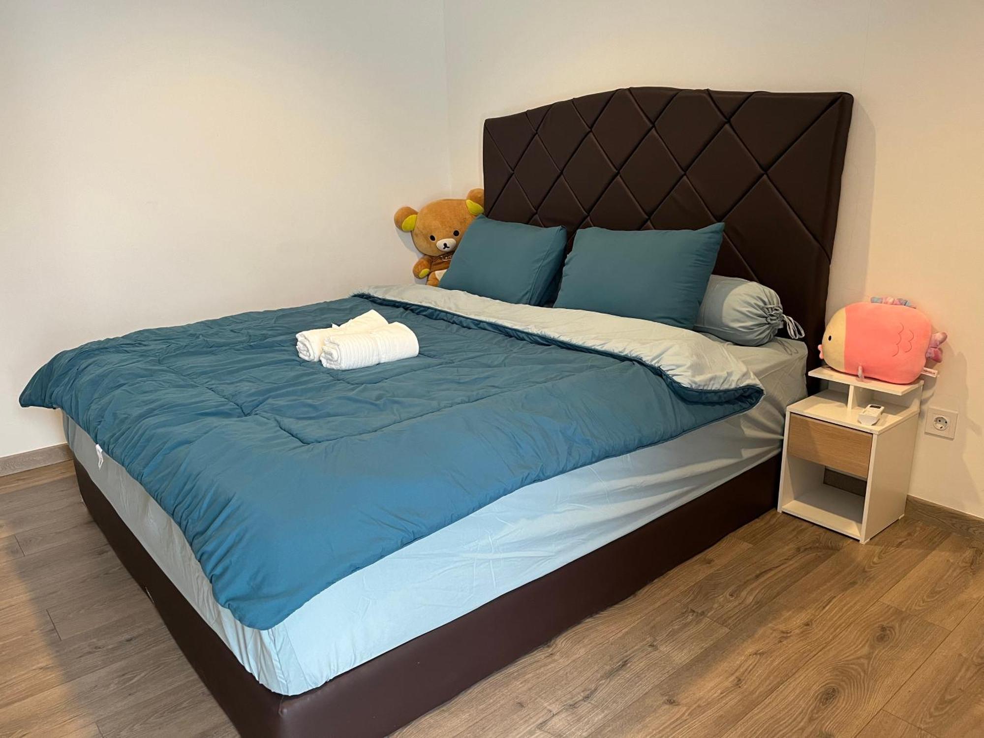 2 Floor Cozy House In Wisteria Jakarta Garden City Bagian luar foto
